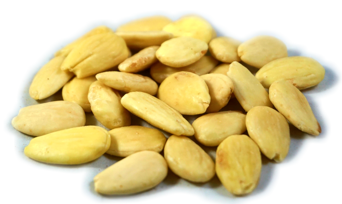 ALMOND (SKINLESS AND SHELLESS)