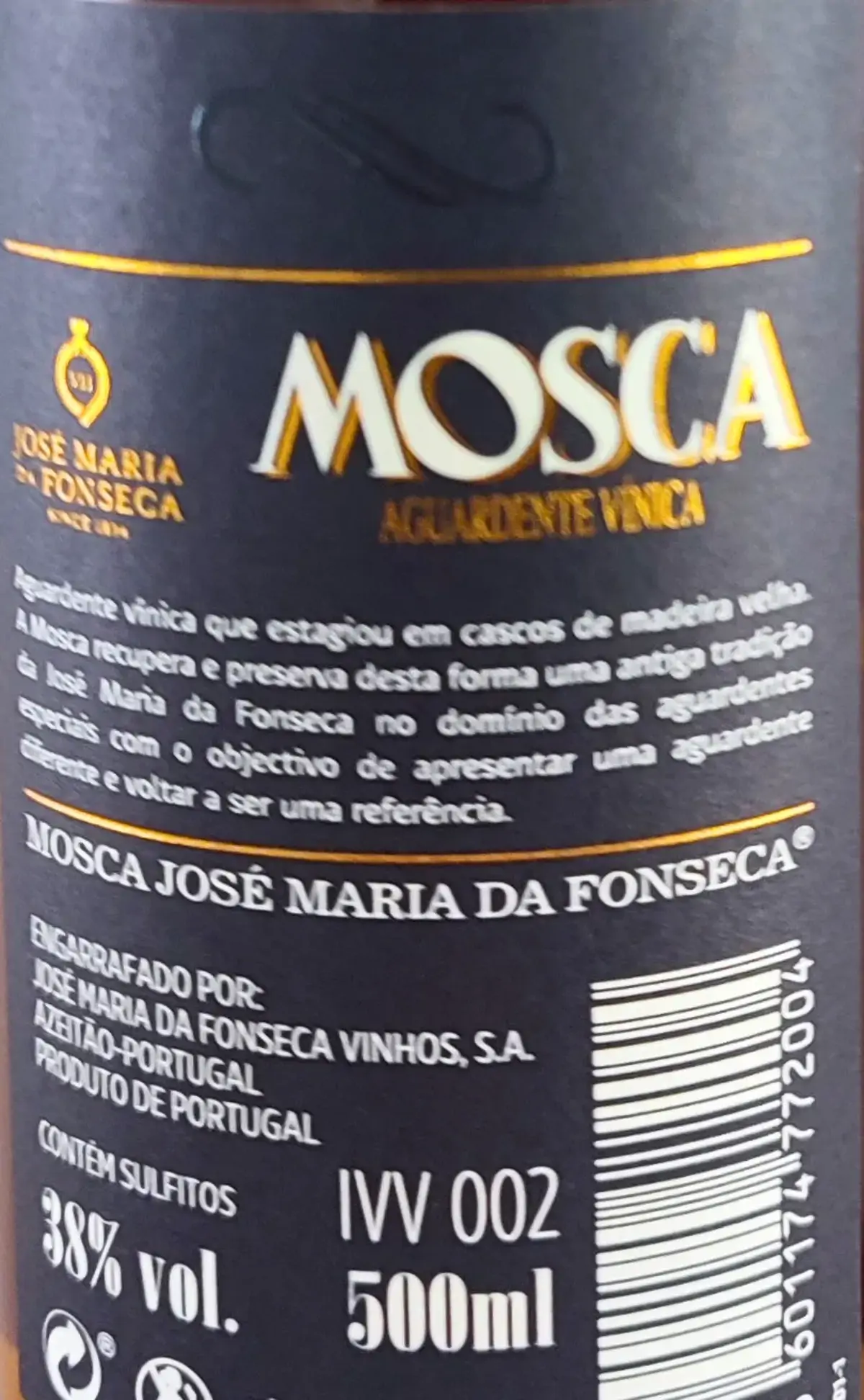mosca-aguardente-vinica.webp
