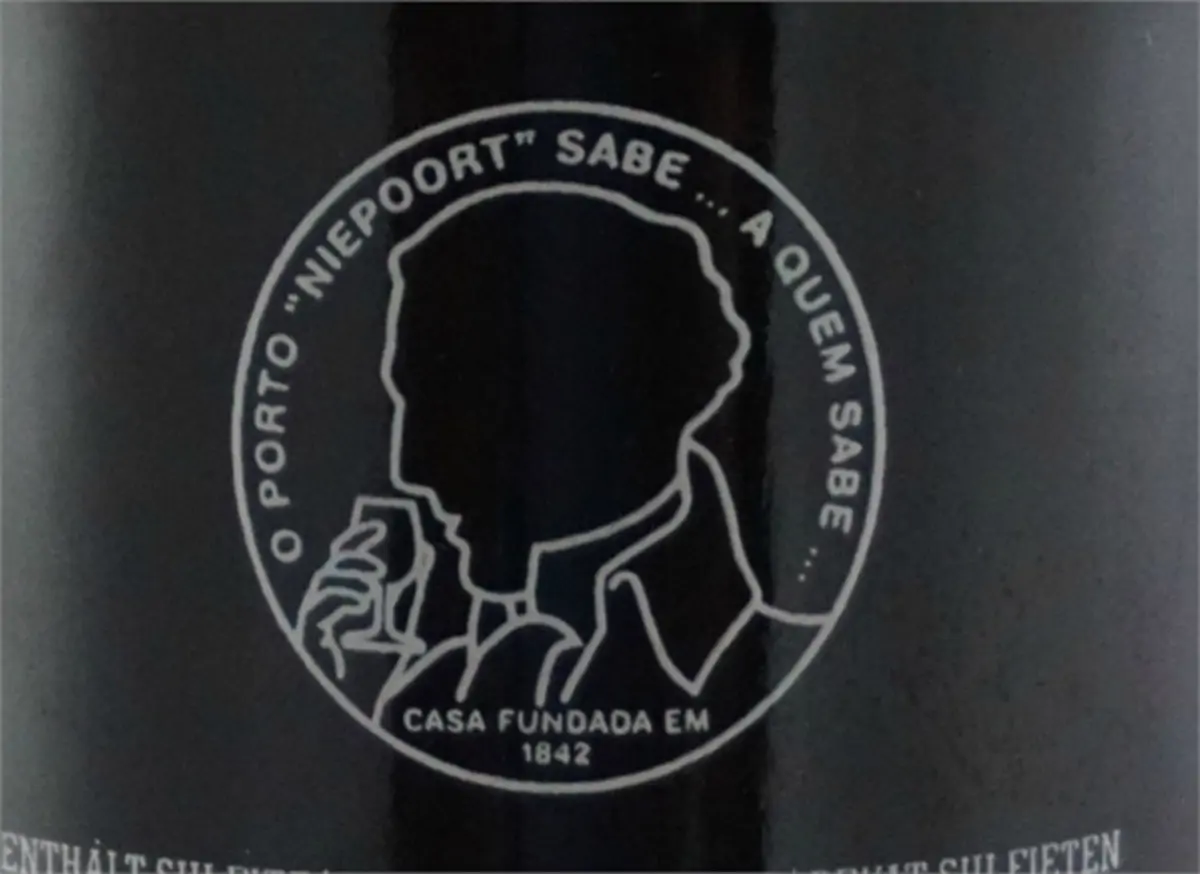niepoort-10-anos-12-garrafa-1.jpg