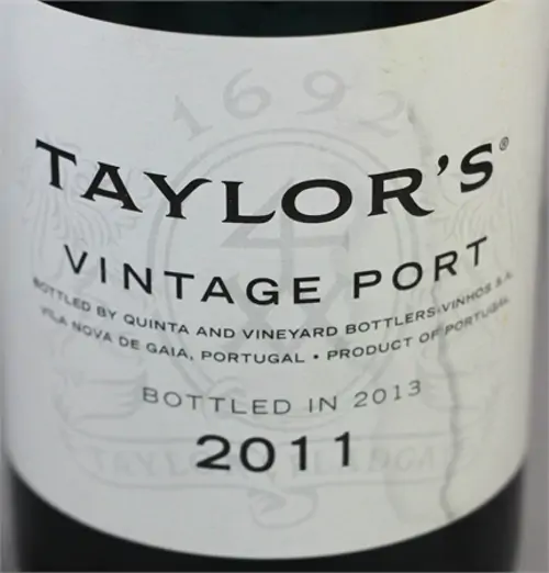 taylor-s-vintage-2011-1.jpg