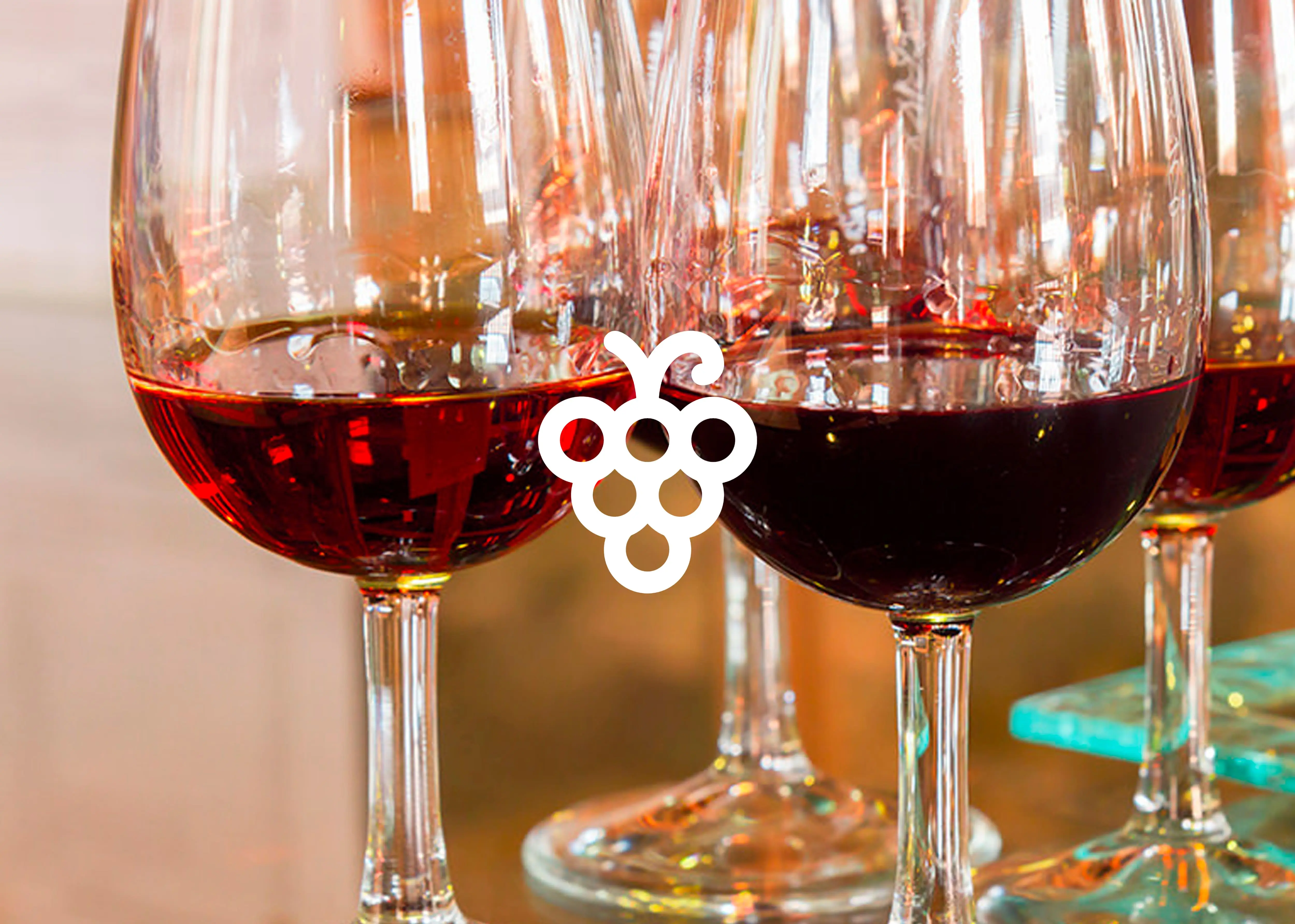Copos de Vinho do Porto ilustrando a diversidade de estilos